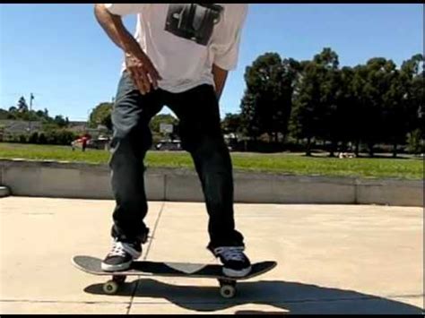 SLOW MOTION HEELFLIP - YouTube