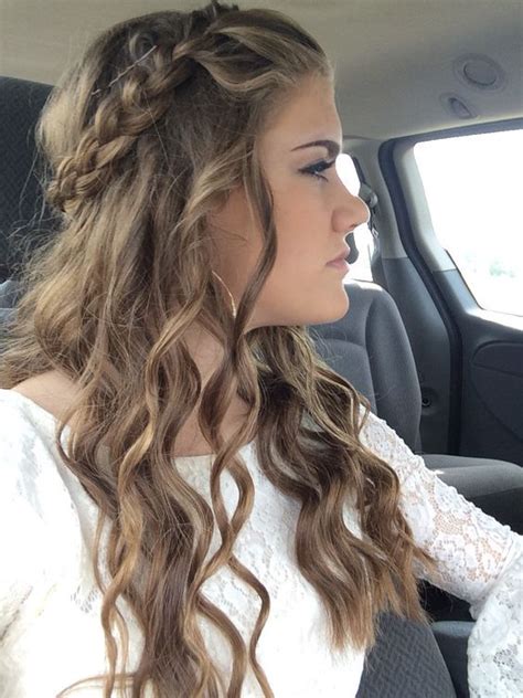 15 Homecoming Hairstyles for Long Hair To Glam Your Look – Hottest Haircuts