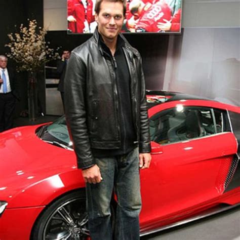 Aaron Rodgers, Chevrolet Camaro - 32 NFL Players and Their Cars | Complex