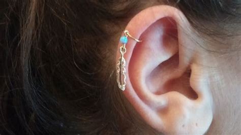 Here’s what you need to know about helix piercing care - Body Art Diary