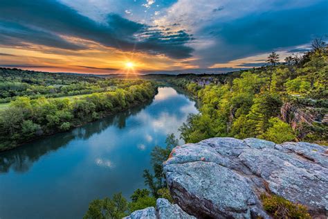 Sunrise at Calico Rock on the White River in Arkansas | Calico rock, White river, Southern travel