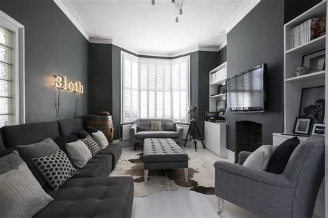 42 Gray Living Room Ideas for a Calming Neutral Space | Grey sofa living room, Dark grey living ...