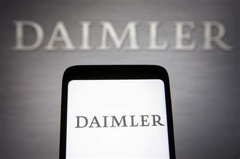 Why Did Daimler AG’s Stock Rise 11% Last Month?