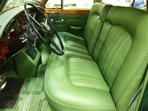 Photo: 1963 Rolls-Royce Silver Cloud Interior | The Hog Ring