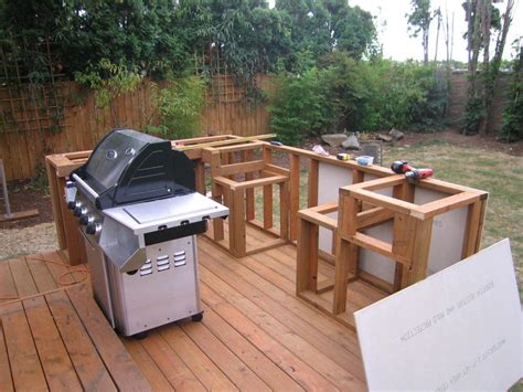 How to Build an Outdoor Kitchen and BBQ Island | Build outdoor kitchen, Diy outdoor kitchen ...