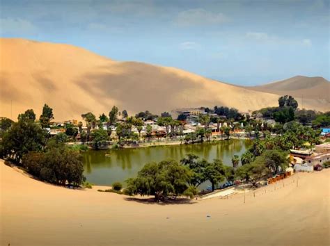 La Laguna de Huacachina: un Oasis en el desierto de Ica