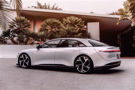 Lucid Air electric luxury sedan: Debut Dream Edition starts at $169,000