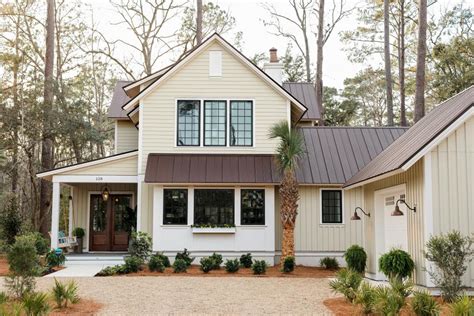 Charming Farmhouse Style HGTV Smart Home 2018