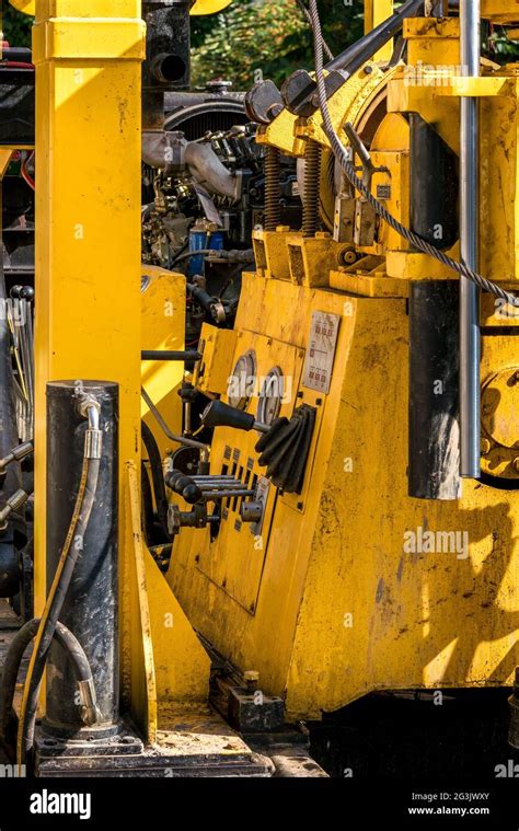 Heavy machinery detail hi-res stock photography and images - Alamy