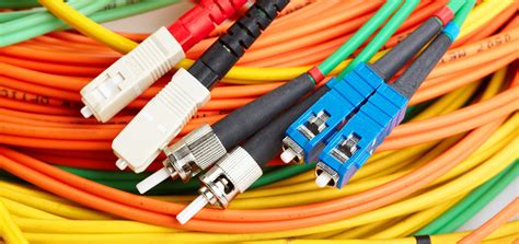 What Are The Two Types of Fiber Optic Cable? - Techicy