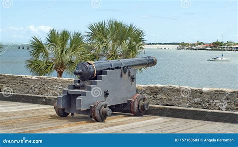 Cannon on the Castillo De San Marcos Stock Image - Image of north, park: 157163603