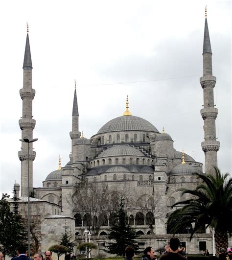 Photo Essay: The Blue Mosque in Istanbul, Turkey - Maiden Voyage