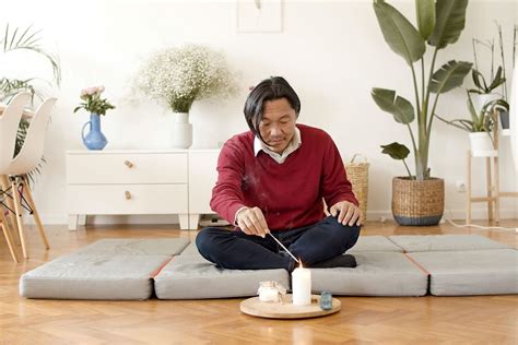 Candle Meditation: A Beginner’s How-To on the Trataka Method