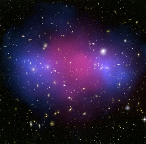 File:Galaxy Cluster MACS J0025.4-1222 Hubble.jpg