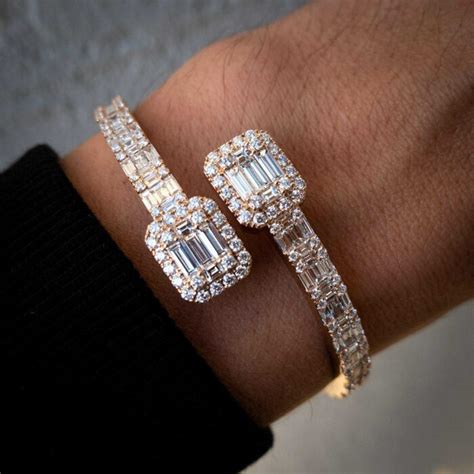 18k Rose Gold - Baguette Diamond Bangle - 11.4 ctw - Cagau