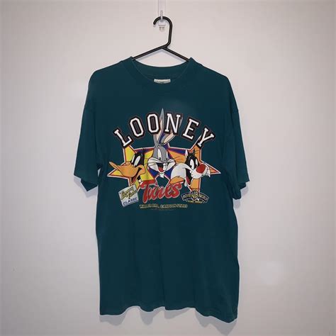 VINTAGE LOONEY TUNES SHIRT - Depop