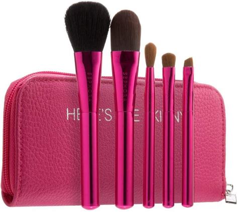 Sephora Collection COLLECTION - Heres The Skinny Brush Wrap | Cosmetic brush set, It cosmetics ...