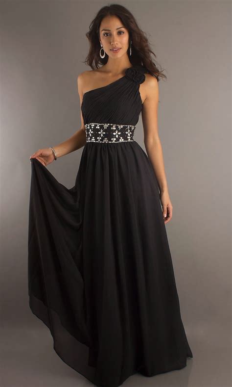 Make Yourself Look Stunning In A Black Prom Dresses - Ohh My My