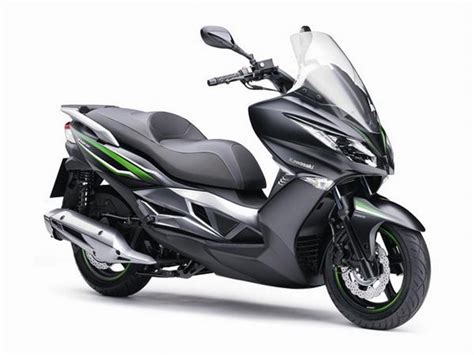 Kawasaki Unveils Supercharged SC-02 & J125 Scooter [EICMA 2015]