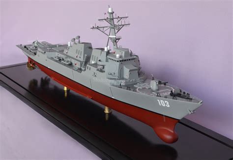 USS Truxtun DDG-103 model