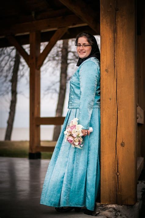 Amish Wedding Dress - jenniemarieweddings