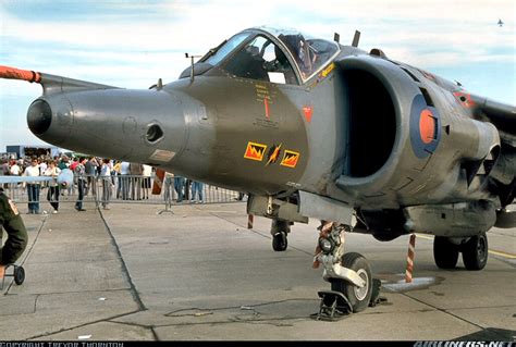 Hawker Siddeley Harrier GR3 - UK - Air Force | Aviation Photo #0546678 | Airliners.net