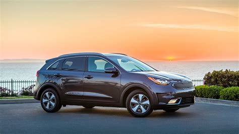 2018 Kia Niro Plug-In Hybrid first drive review (pricing from $28,840)