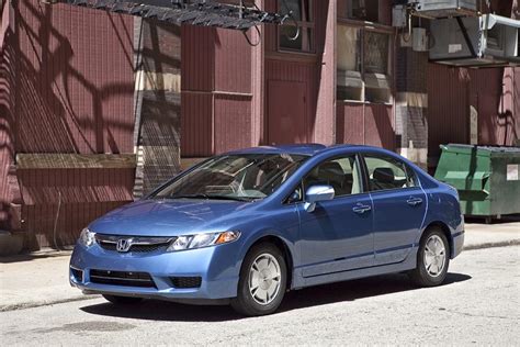 2011 Honda Civic Hybrid Specs, Price, MPG & Reviews | Cars.com