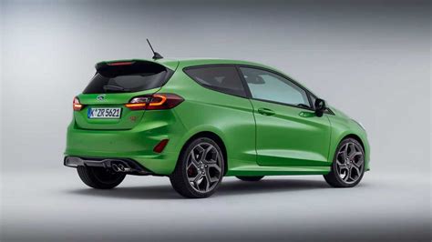 2022 Ford Fiesta Facelift Debuts Matrix LED Headlights, Extra Torque For ST