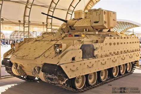 US Army M2A3 Bradley Infantry Fighting Vehicle | DefenceTalk Forum