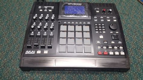 Akai MPC 5000 with DVD-ROM Drive – MPCHunter