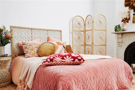 These Boho Headboards Will Give Your Entire Bedroom a New Look | Green ...