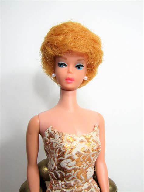 Barbie Doll Bubble Cut 1962 Model 850 Golden Blonde