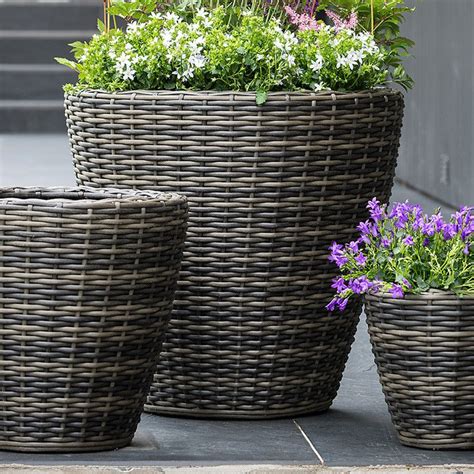 PE Rattan Conservatory Planter - 40cm | Rattan planters, Planters, Rattan