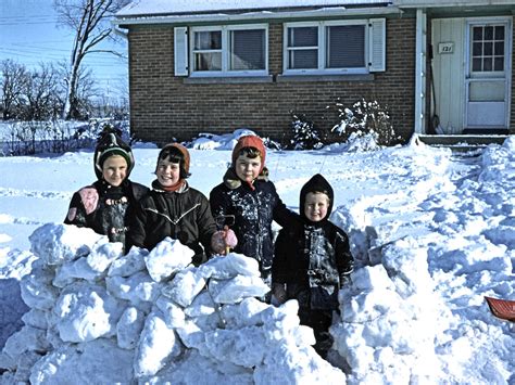 Building snow forts.was my favoirte thing | Childhood memories, Great ...