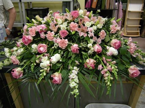 Roses Casket Spray | Funeral Flowers