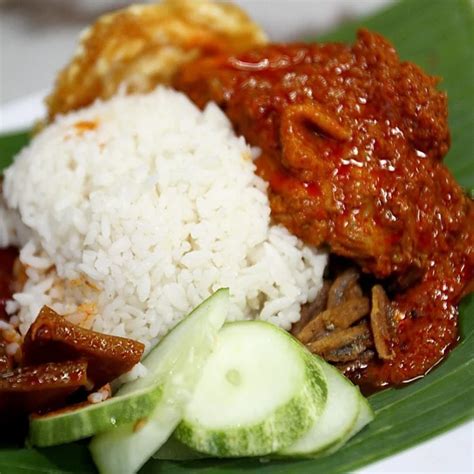 Nasi Lemak Ayam Sambal