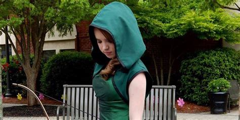 Girl Does Not Fail Her Prom with 'Arrow'-Inspired Dress - GeekDad