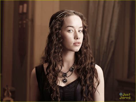 'Reign': New Cast Pics & Preview! | Photo 601990 - Photo Gallery | Just Jared Jr.