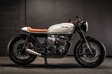 THE COMPLETE PACKAGE. Ellaspede’s Immaculate Honda CB550 Cafe Racer - Pipeburn