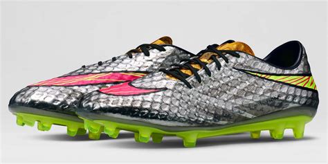 Silver Neymar Nike Hypervenom Boots Released - Liquid Diamond - Footy ...