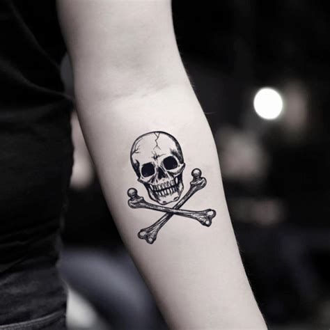 Black Skull and Crossbones Temporary Tattoo Sticker - OhMyTat