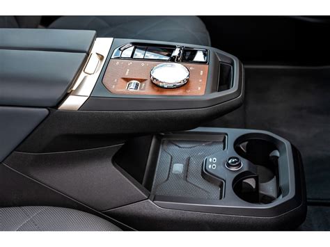 2023 BMW iX: 98 Interior Photos | U.S. News