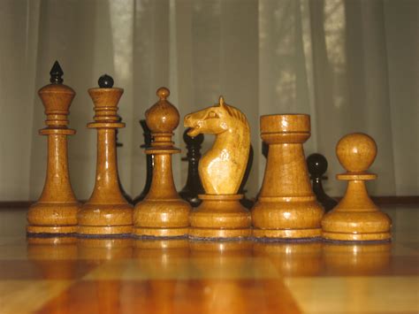 Vintage Soviet Russian Set Pictorial - Chess Forums - Chess.com