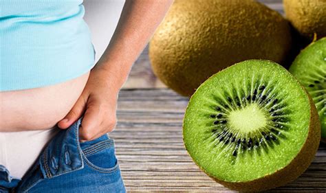 Stomach bloating: Eat these foods to maintain and flat tummy and keep ...