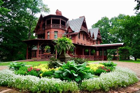 Visiting the Mark Twain House and Museum | WanderWisdom