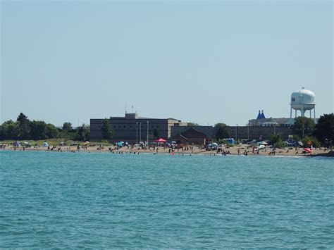 File:Kenosha Lakefront.jpg - Wikimedia Commons