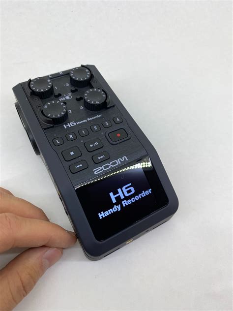 How to Use a Zoom H6 Audio Recorder | Chicago Public Library Maker Lab