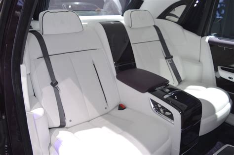 2018 Rolls-Royce Phantom EWB rear seats at 2017 Dubai Motor Show