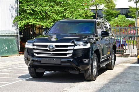 Toyota Land Cruiser LC300 2023 - Sontung Auto